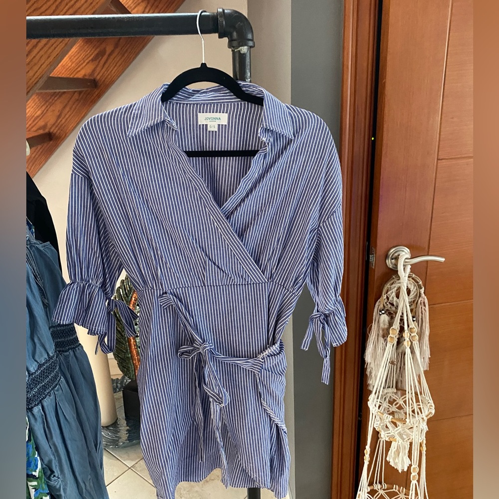 Jovanna stripped wrap dress